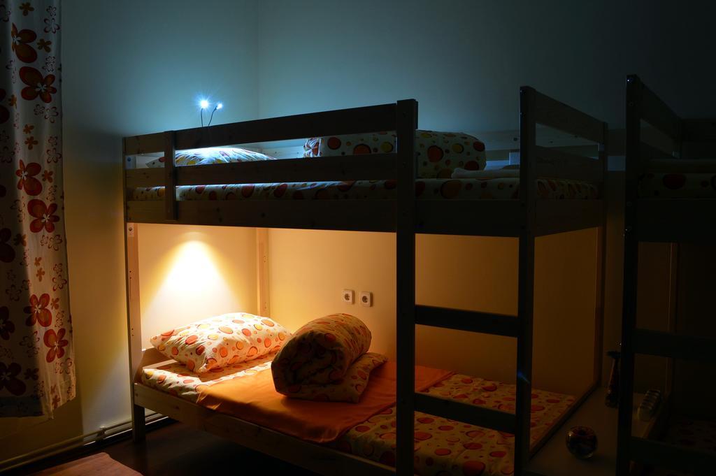 Exit Routine Hostel Timişoara Buitenkant foto