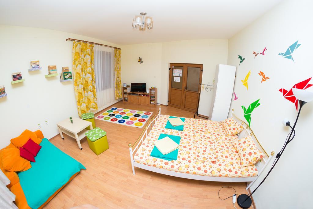 Exit Routine Hostel Timişoara Buitenkant foto